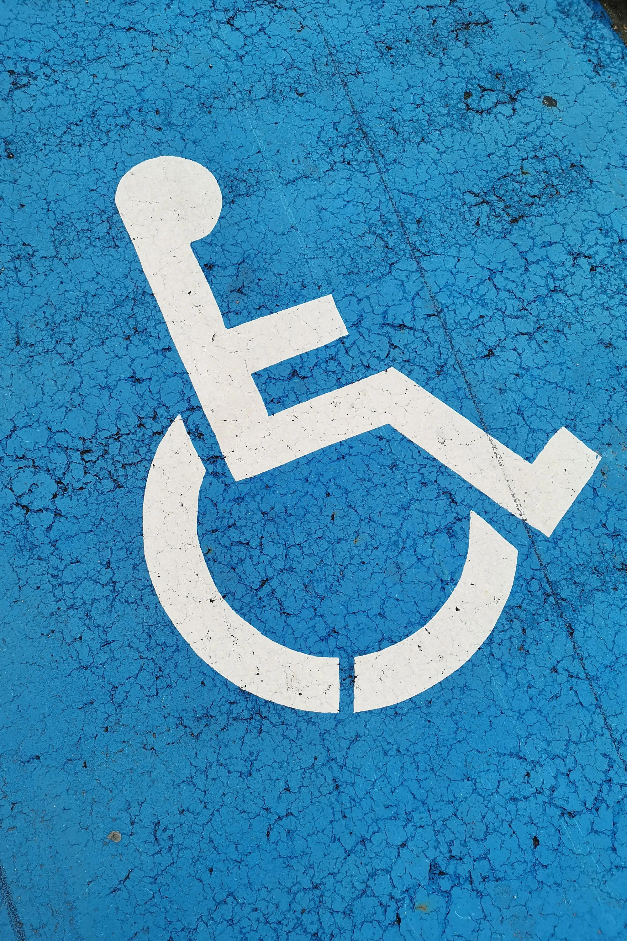 Reykjavík accessible : un guide adapté aux fauteuils roulants
